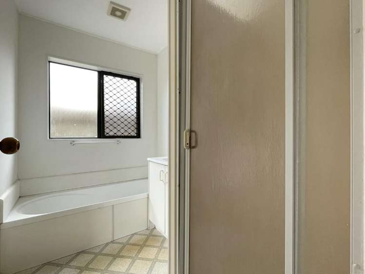 2/3 Elmwood Pl 10686_7