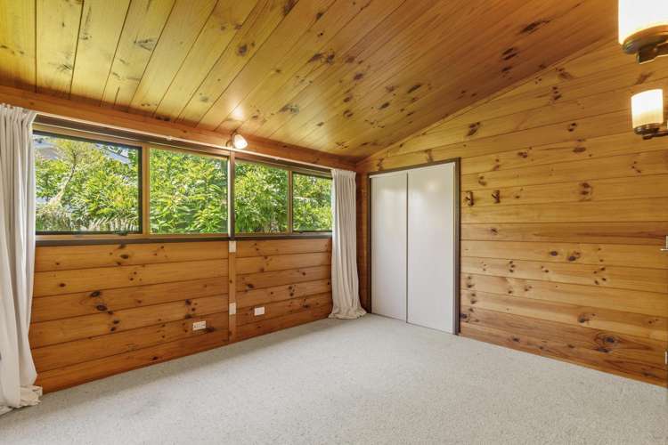 33 Hinekura Avenue Central_7