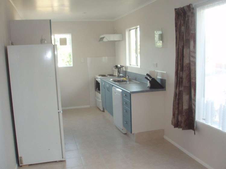 68 Gloaming Hill Titahi Bay_4