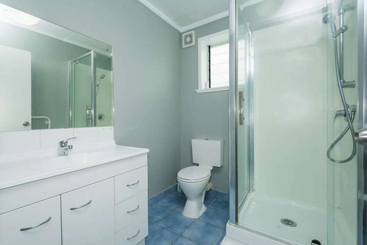 2/43 Arran Road Browns Bay_14