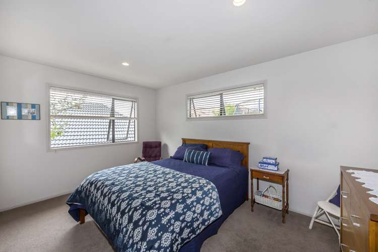 127 Alec Craig Way Gulf Harbour_18