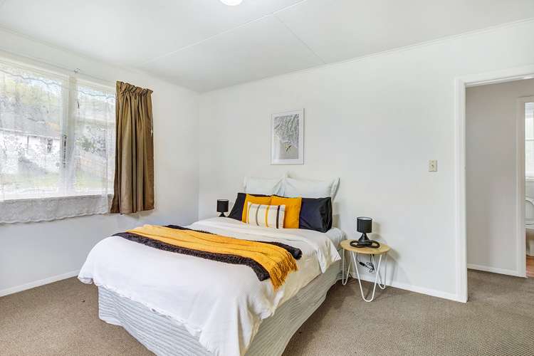 14 Durham Street Cannons Creek_9