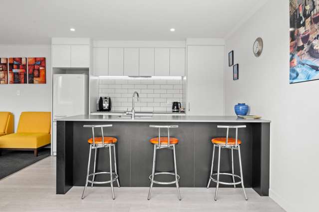 2/13 Manning Street Hamilton Central_2