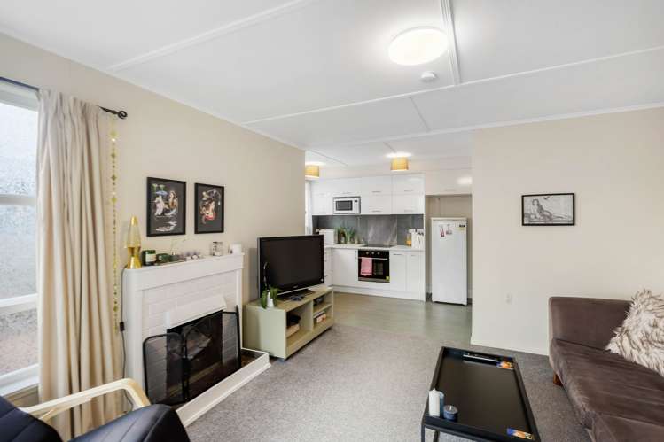 1/7 Lillian Place Orewa_5