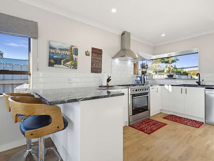 77 Avondale Road_2