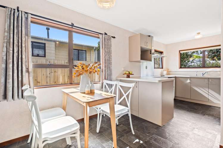 1/7 Crawford Crescent Te Kamo_9
