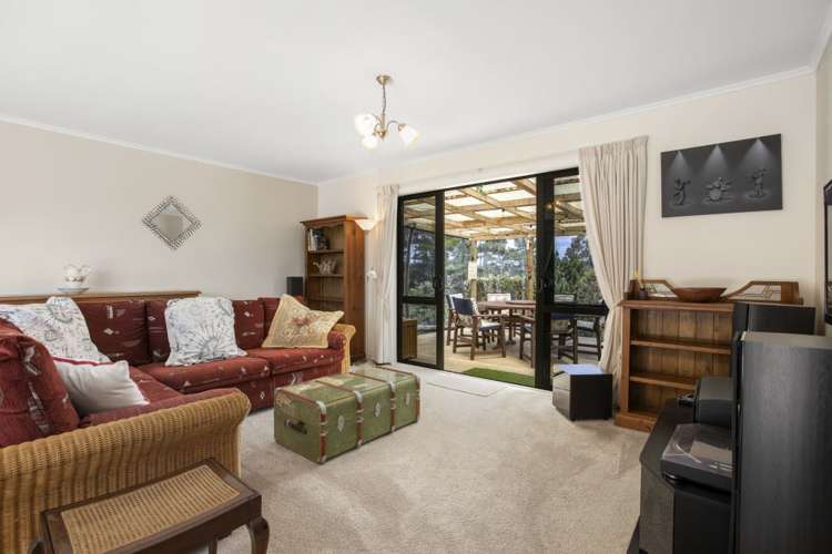 1258 East Coast Road Redvale_8