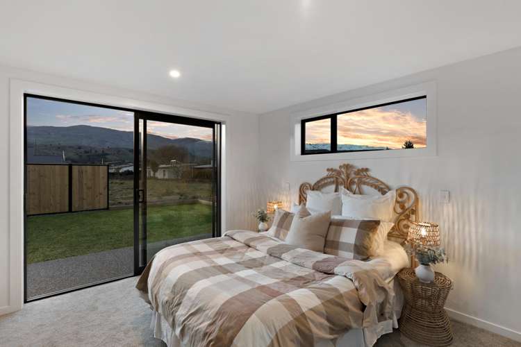 23 Magnum Drive Cromwell_10