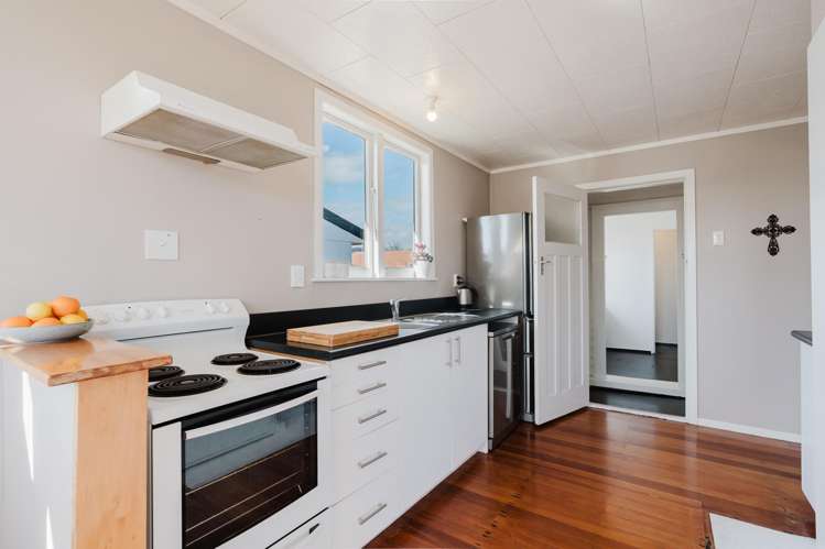 178 Nixon Street Hamilton East_9