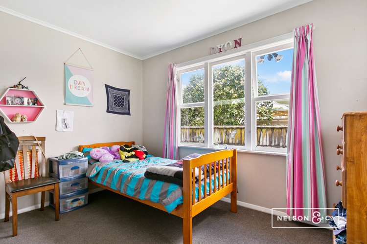 13 Sutton Crescent Papakura_9