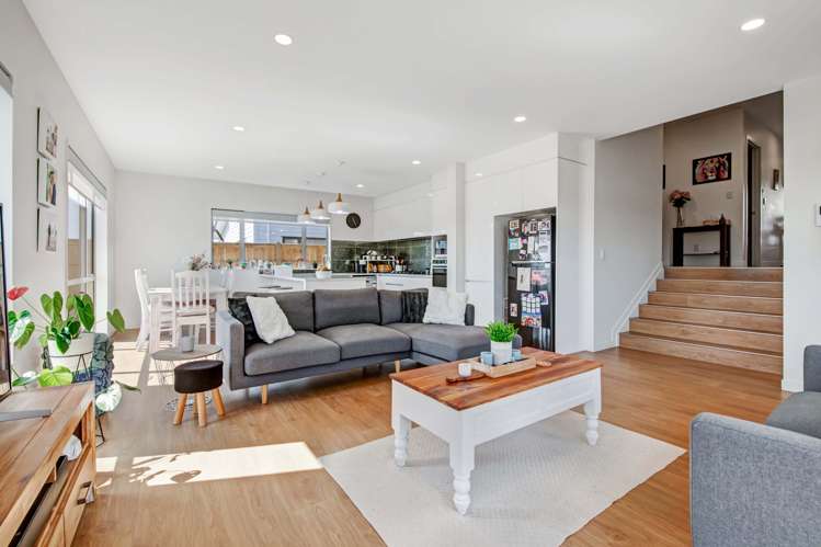 10 Kiwa Crescent Gulf Harbour_11