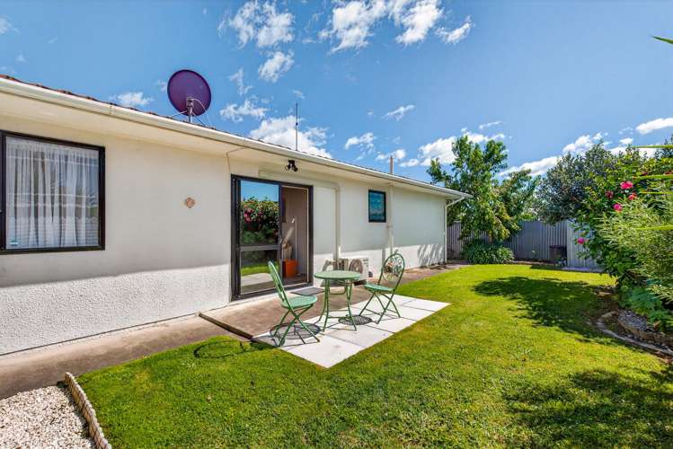 2/283 Westminster Avenue Tamatea_9