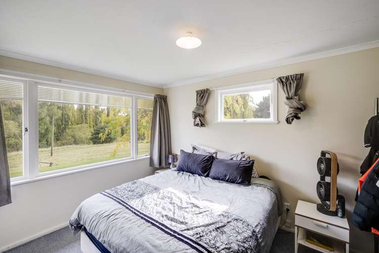 1199 Middle Road Poukawa_10