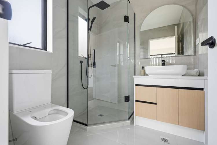 Lot 1/129 Cook Street Howick_14