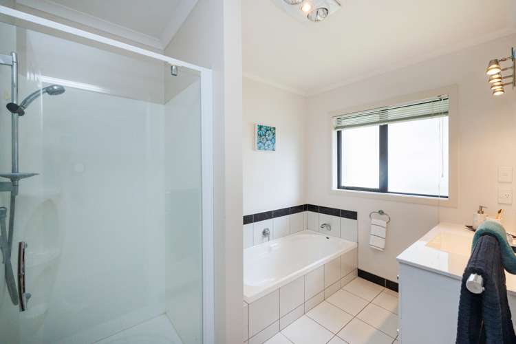 31 Charles Cross Street Longburn_12