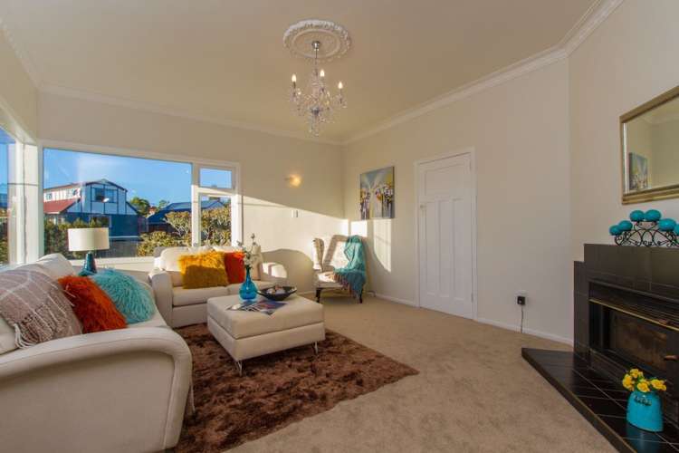 11 Craigbank Avenue New Lynn_3