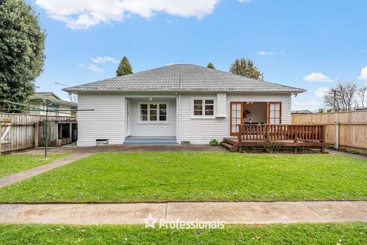 226 Waiwhetu Road Waterloo_24