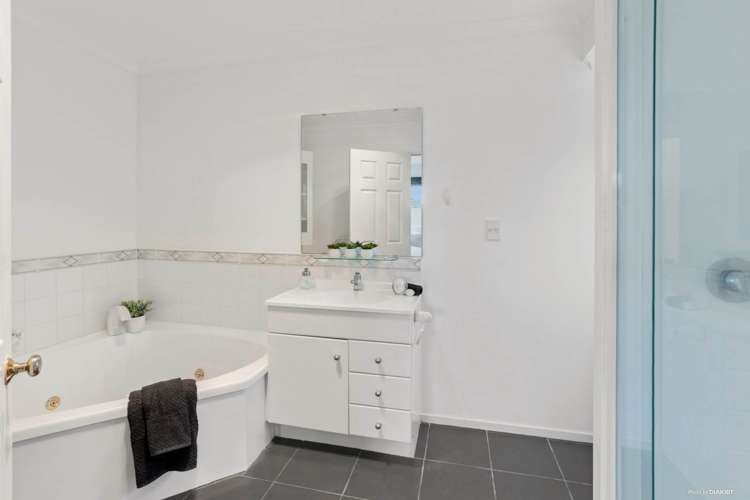 292 Hill Road The Gardens_14