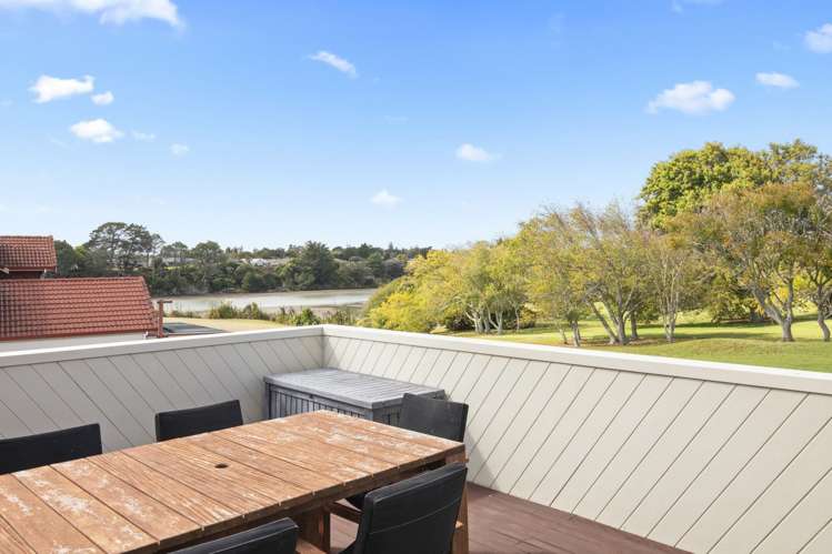 37 RIVERSIDE DRIVE Waiuku_7