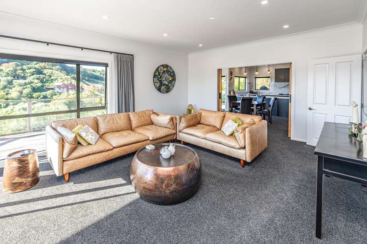 1 Shakespeare Road Bastia Hill_10