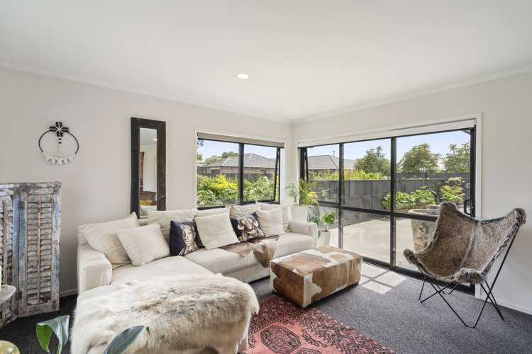 8 Cooke Farm Grove Waiwhakaiho_8