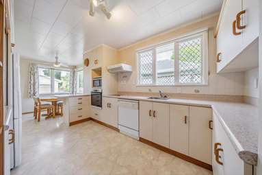 28 Golf Road_4