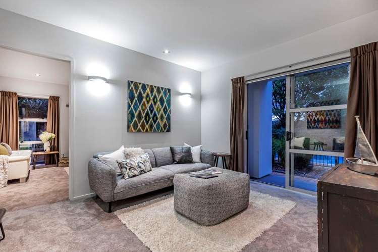 33 Oak Manor Drive Albany_16