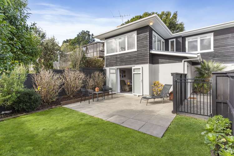 69 Saffron Street Birkdale_13