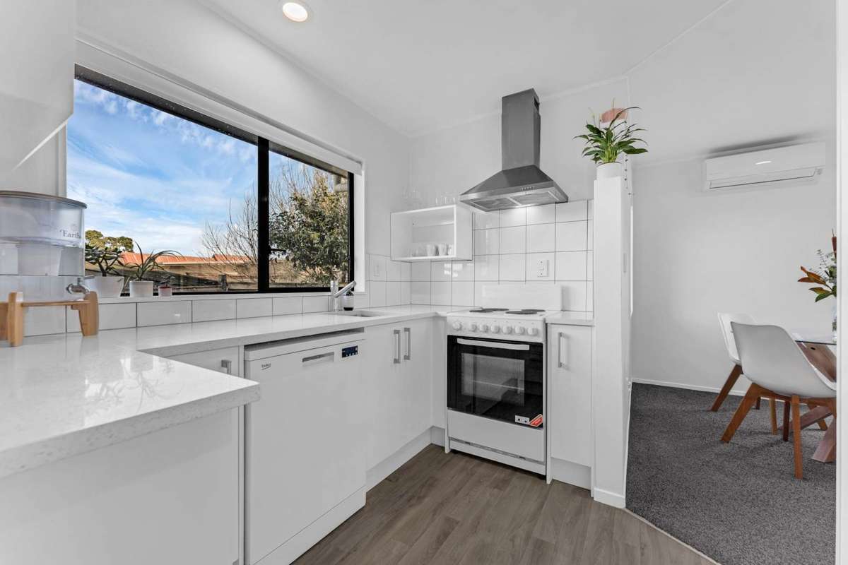 2/104 Blockhouse Bay Road_4