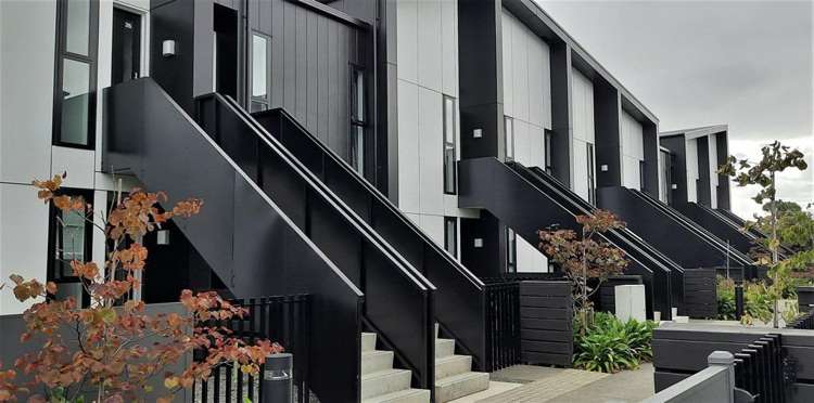 6/6 Waverley Street_0