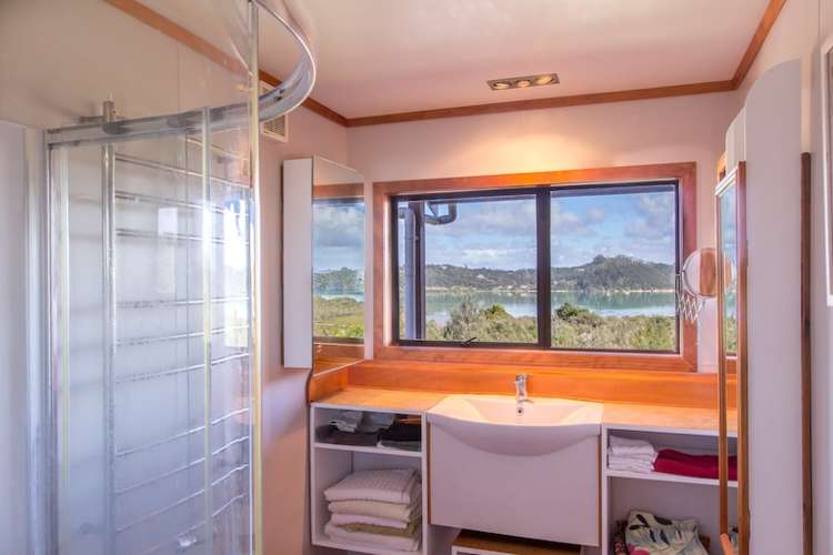 6 Lichen Grove Russell_10