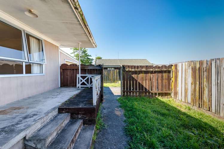 2/34a Kelvin Road Papakura_15
