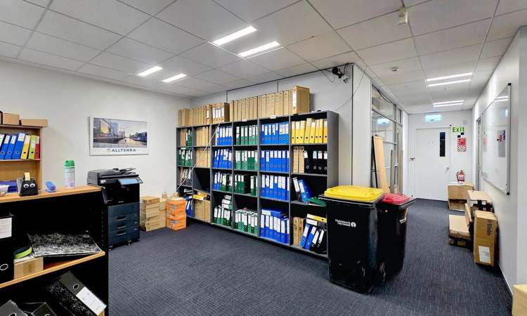 2/1 Show Place Addington_7