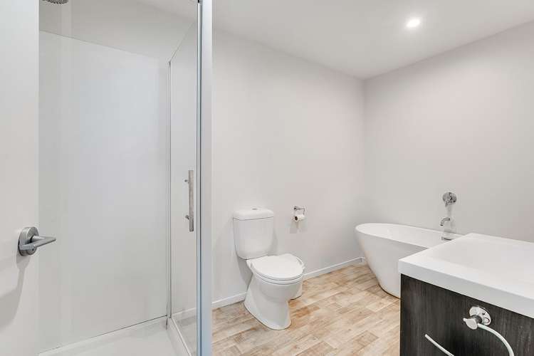 2/7 Dyer Street Whitiora_18