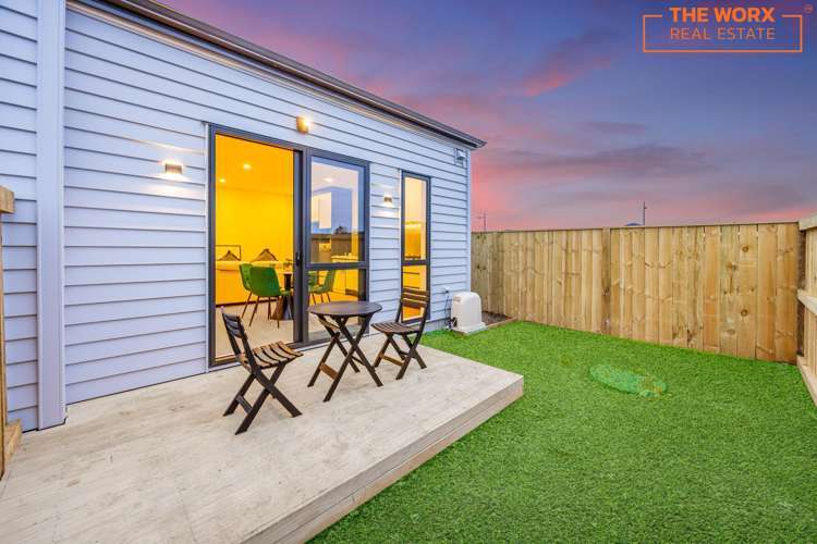 6 and 8 Ihi Place Karaka_14