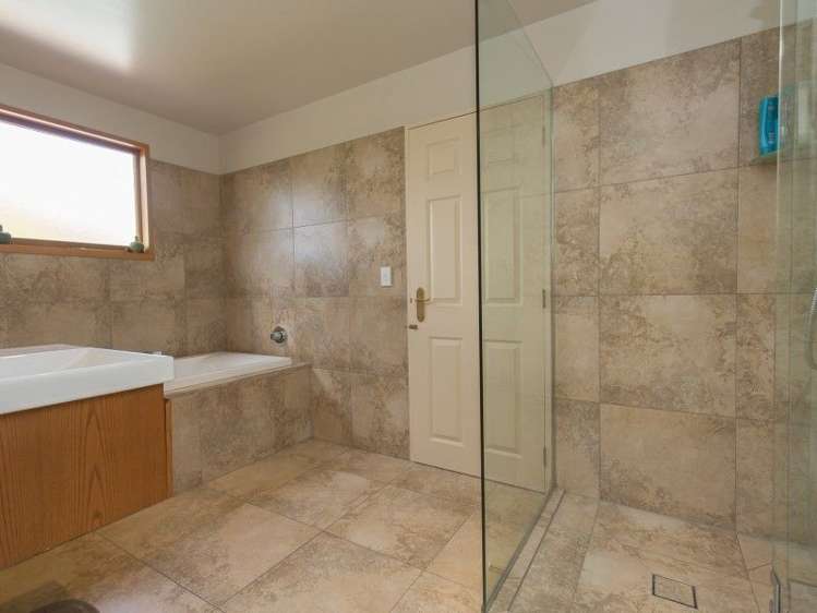 76b Golf Course Road Wanaka_11