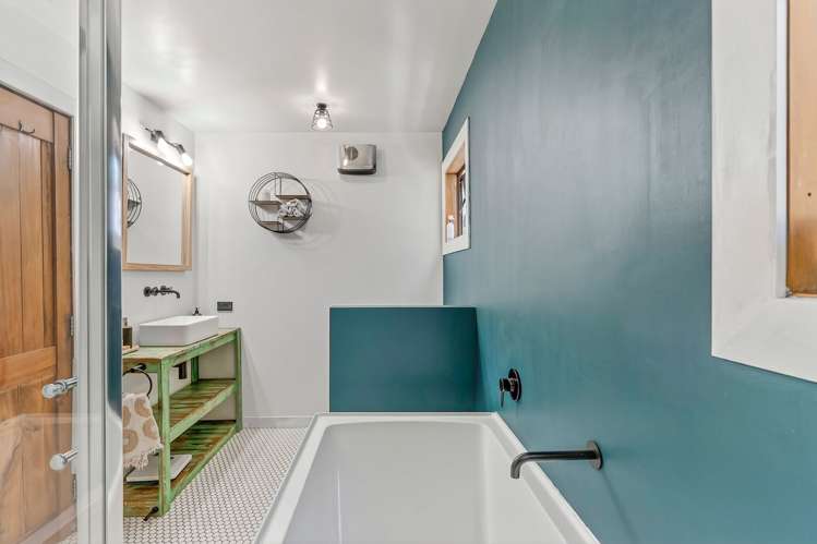 42 Main Road Luggate_9