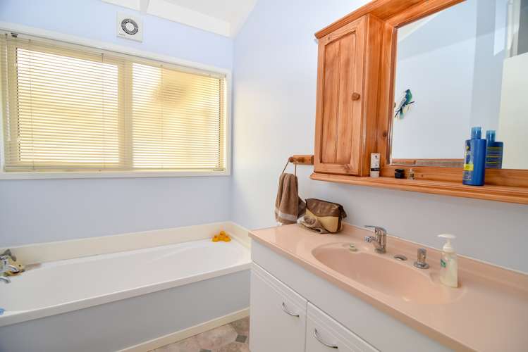 339 Watersons Line Carterton_13