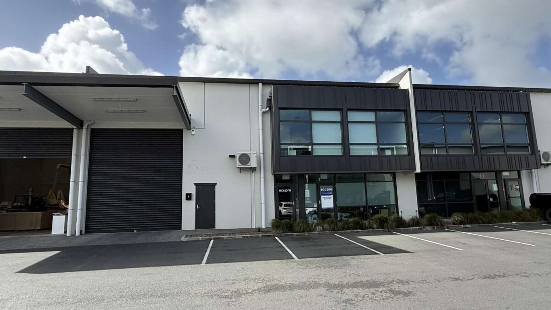 2/4 Rawiri Place Hobsonville_0