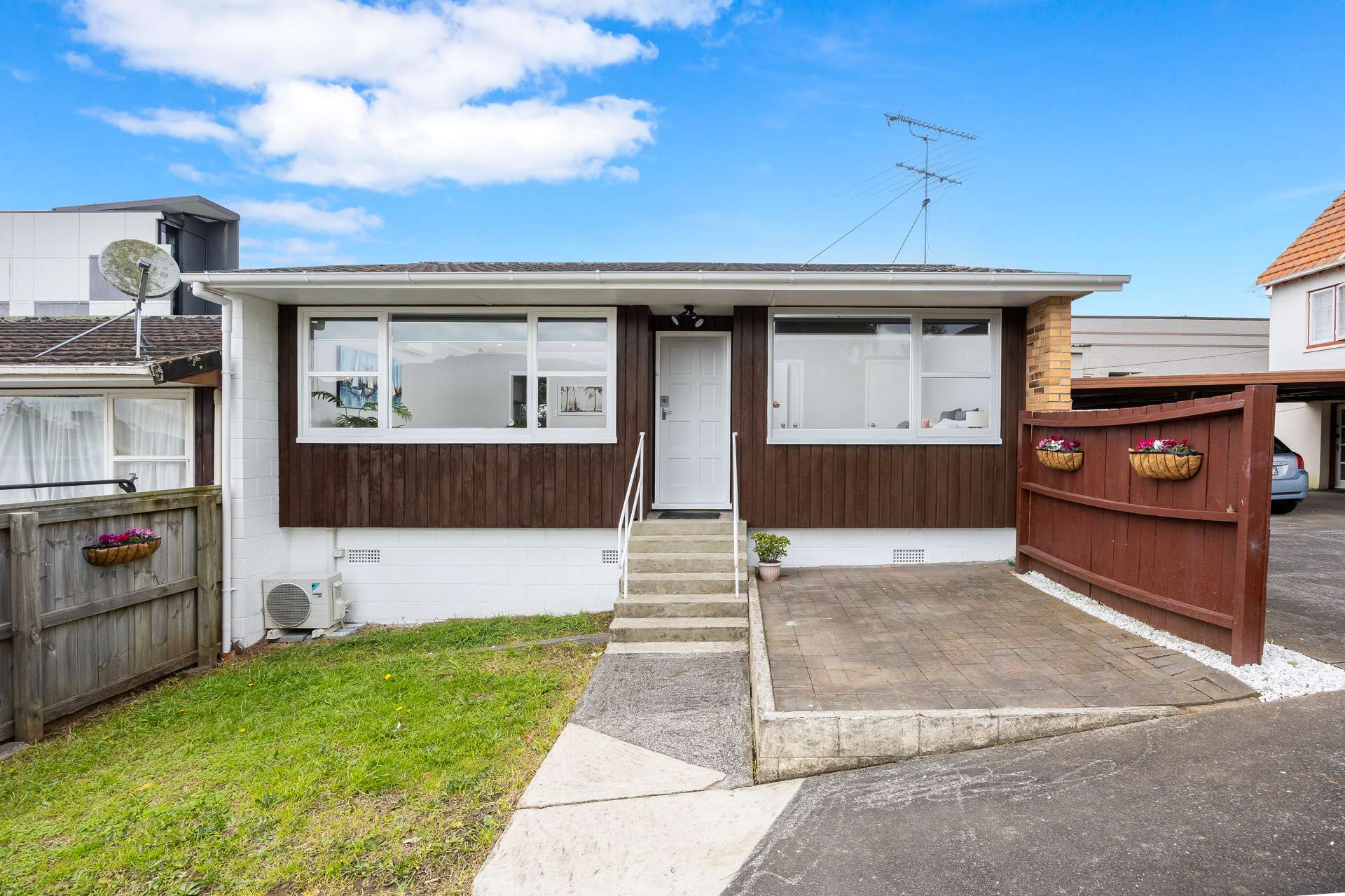 16a Barrack Road Mount Wellington_0