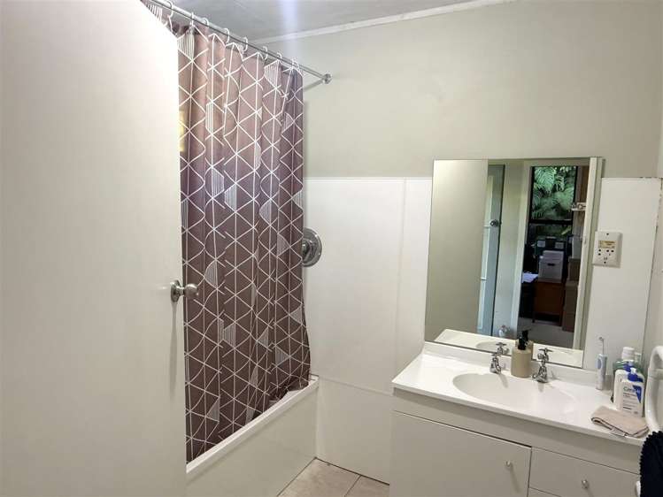 7 Redwood Place Karoro_28