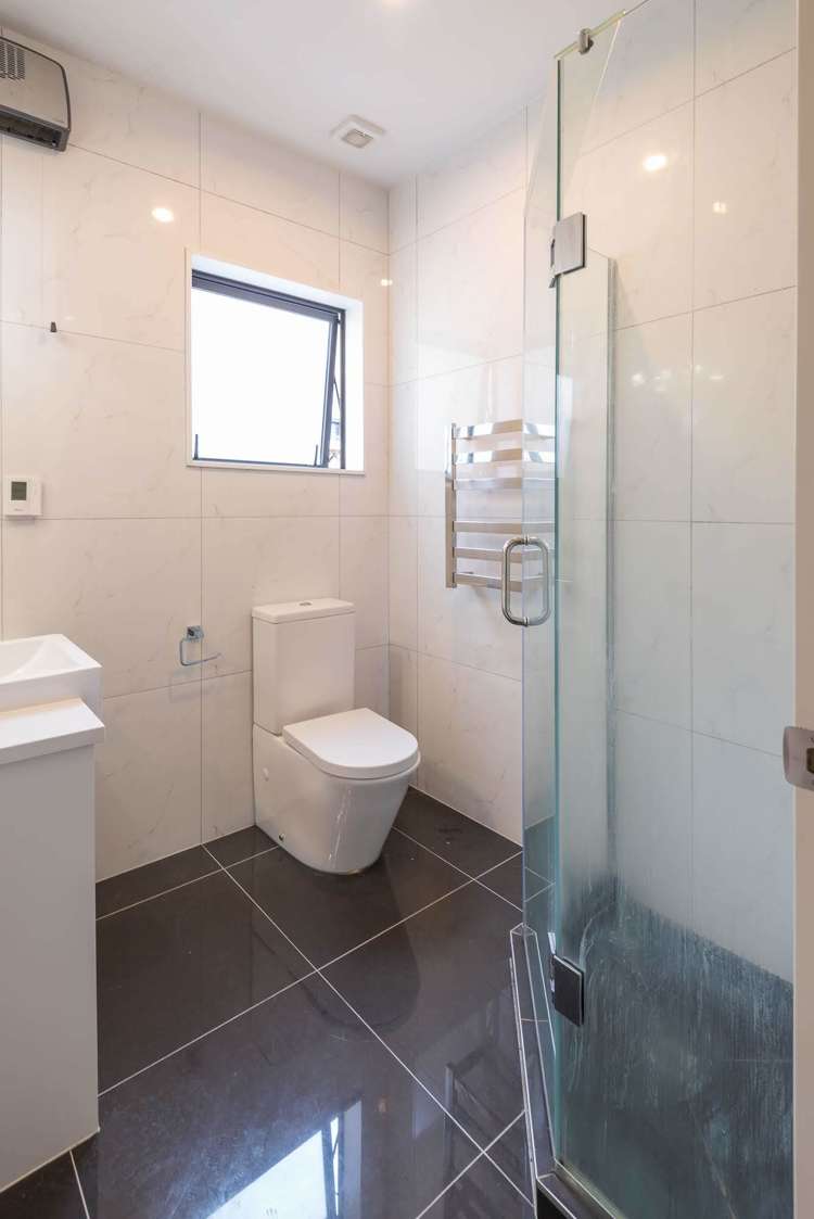 10 Veneta Close Flat Bush_17