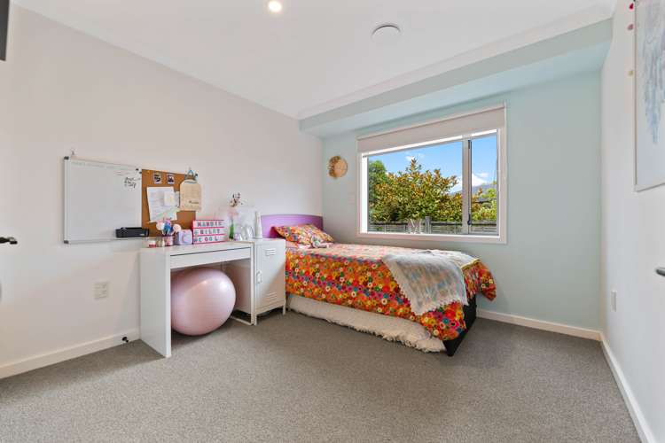 4 Birchwood Lane Hilltop_13