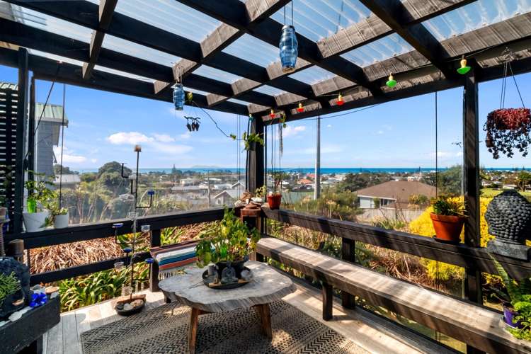 22 The Crescent Waihi Beach_1