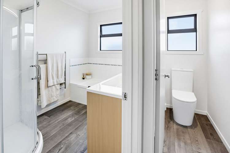 6 Duggan Drive Owhata_13