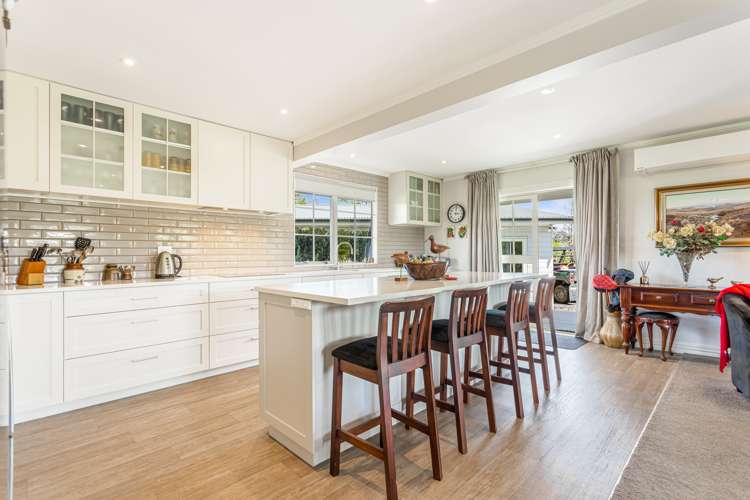 764 Peak Road Helensville_9