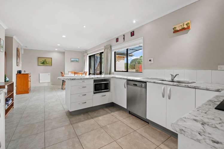 26 Jelas Road Red Beach_6