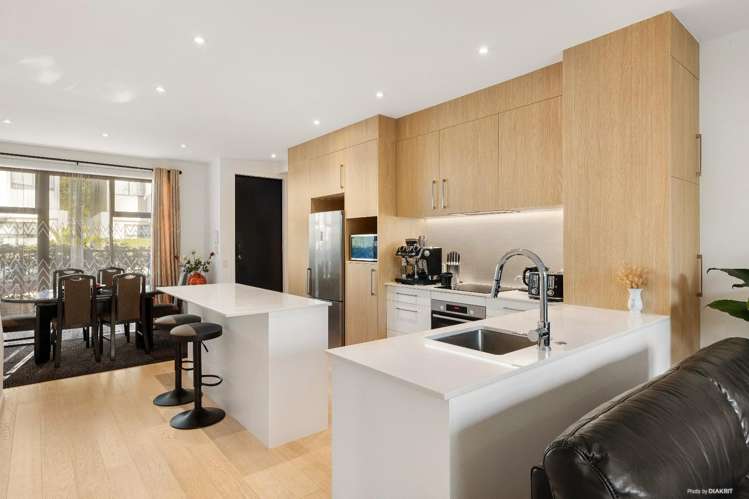 4/447 Hibiscus Coast Highway_0