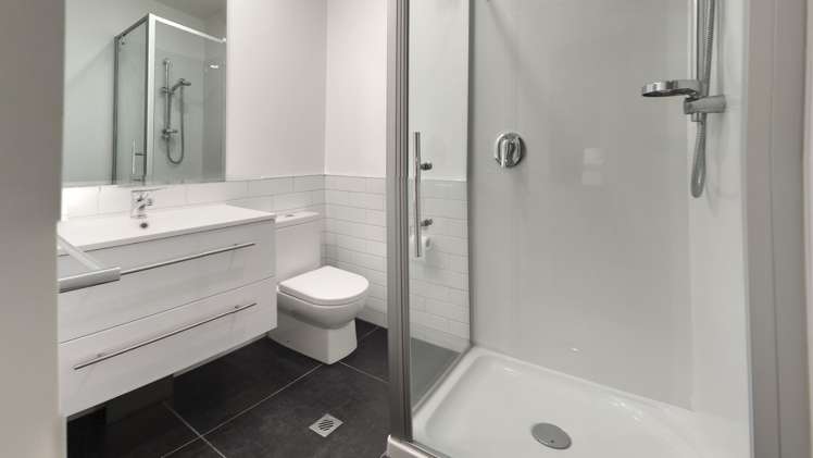 Gc/23 Upper Queen Street Auckland Central_5