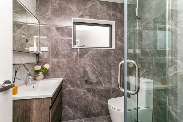 72D Godley Road Green Bay_11